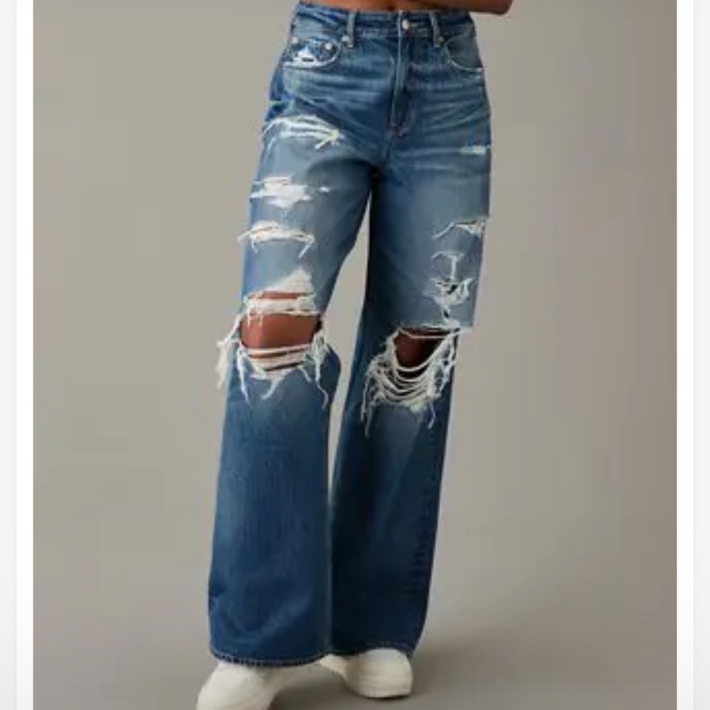 American Eagle women’s baggy jeans plus size